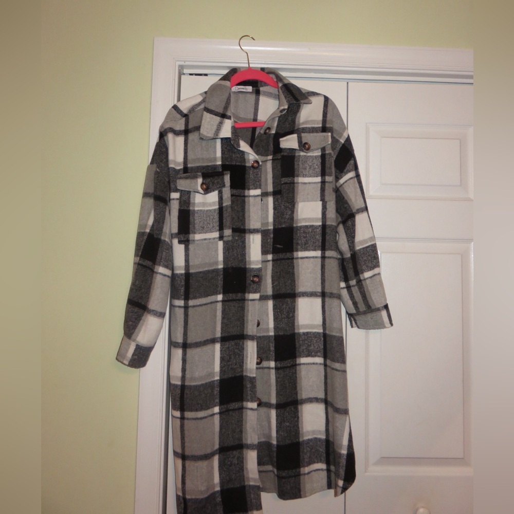 Daphne Lo, Plaid Long Oversized Shacket